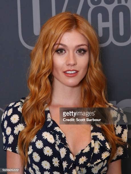 sexy katherine mcnamara|8 454 photos et images haute résolution de Katherine Mcnamara